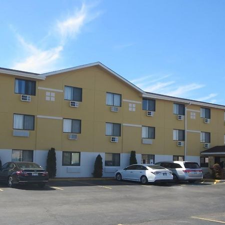 Super 8 by Wyndham Mundelein/Libertyville Area Exterior foto