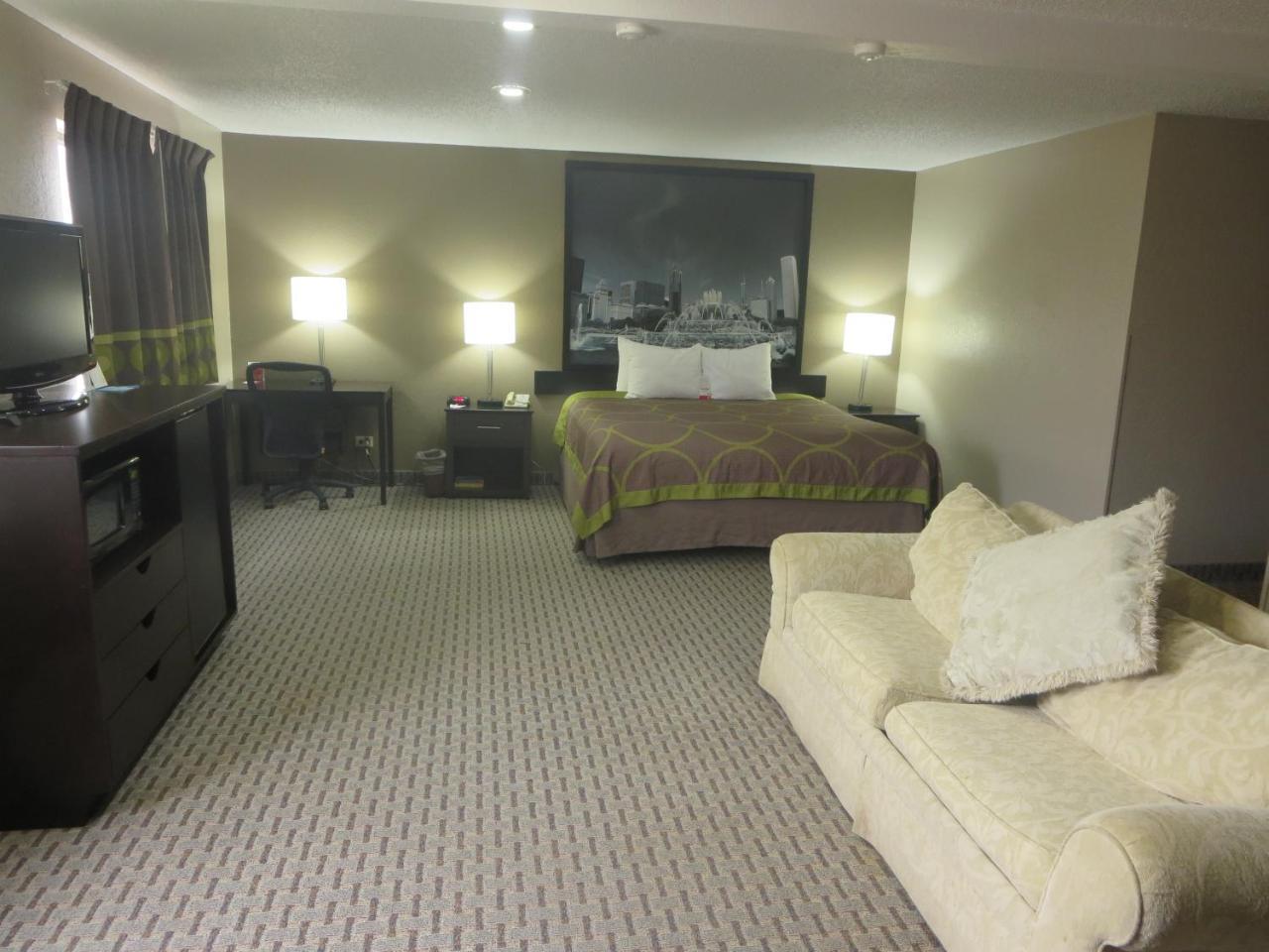 Super 8 by Wyndham Mundelein/Libertyville Area Exterior foto